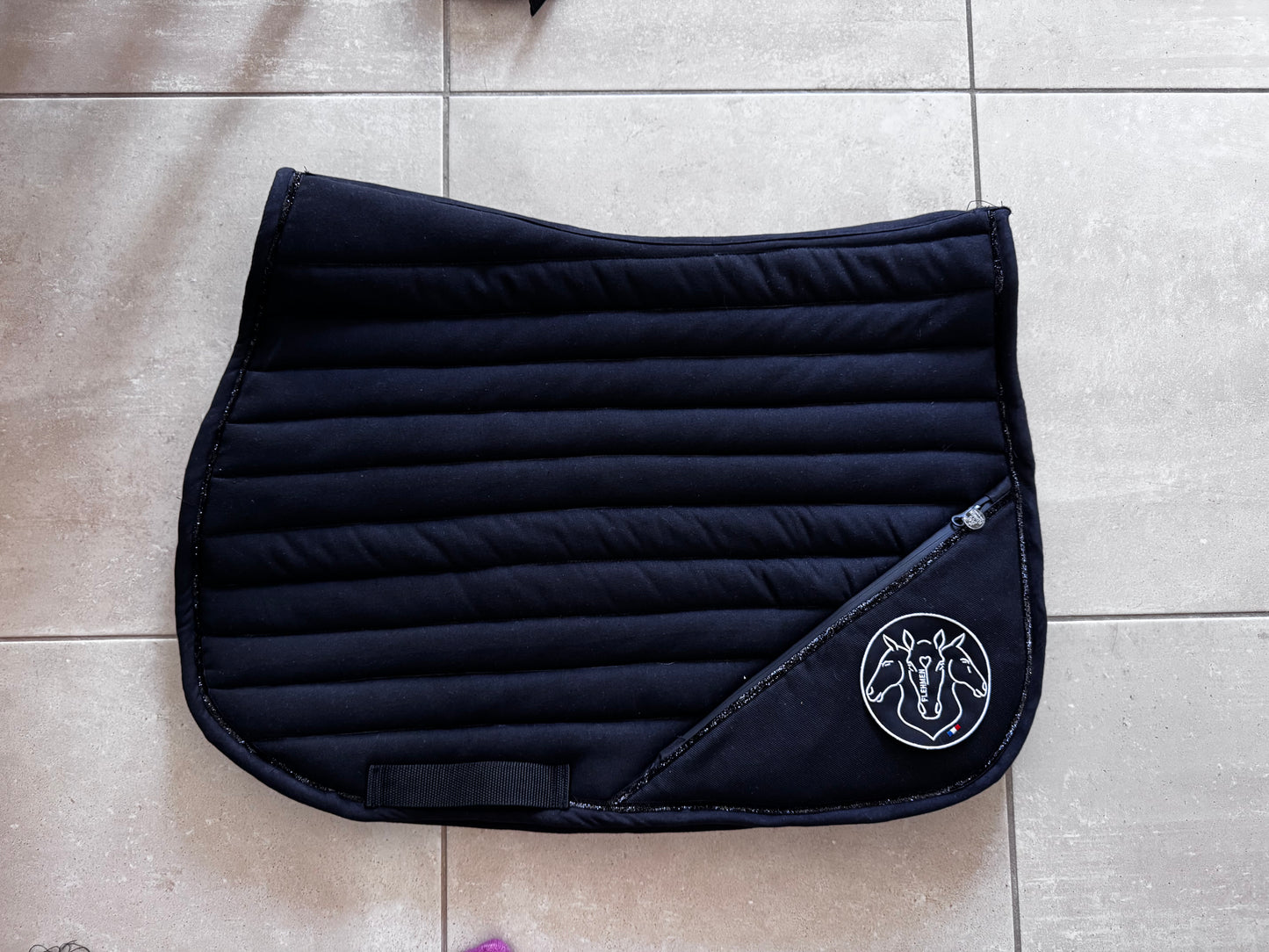 Prototype - Tapis de selle à POCHE imperméable